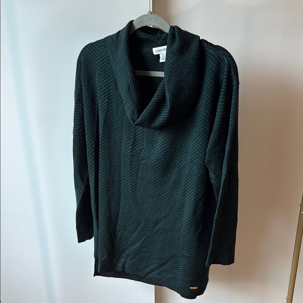 Calvin Klein Black Turtleneck Sweater with Elegant Cowl Design